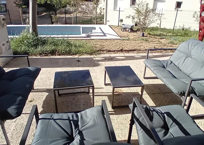 Maison Des Cigales * Langlade