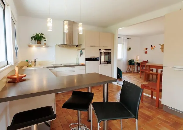 Maison Des Cigales * Langlade